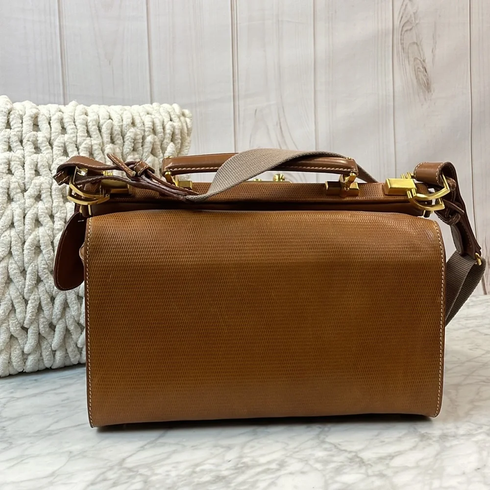 Gucci tan vintage bag